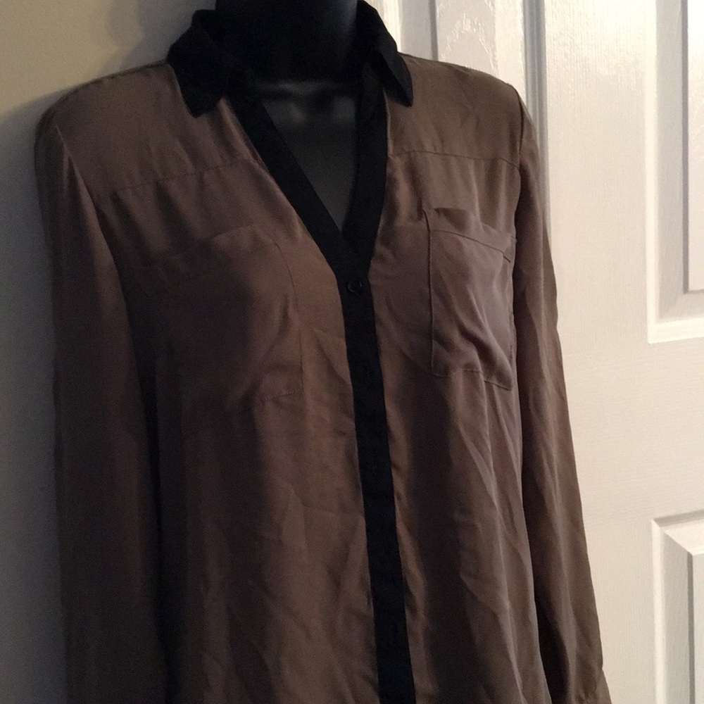 Express shirt size medium